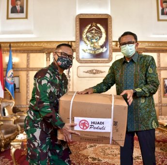 Gugus Tugas Covid-19 Sulsel Tak Henti Terima Bantuan, Gubernur: Bisa Meringankan APBD