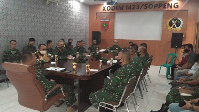 Rapat Evaluasi, Dandim 1423 Soppeng Minta Pertanggungjawaban Kinerja Anggotanya Selama Ramadhan