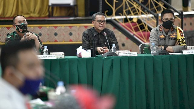 Gubernur Siapkan Pesawat Hercules Jemput TKI Asal Sulsel di Pontianak