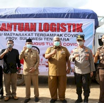 Pemprov Sultra Salurkan Bantuan untuk Masyarakat Terdampak Covid-19