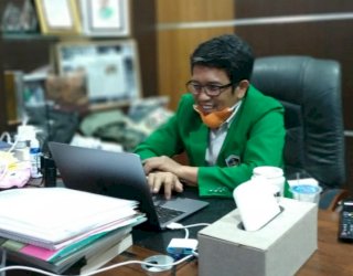 FTI UMI Yudisium 281 Insinyur Secara Virtual, Termasuk Rektor
