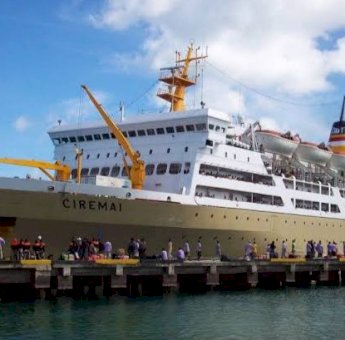 Pelni Tolak Calon Penumpang Semua Jenis Penyakit, Remaja Penderita Kanker Tulang Asal Buteng Tidak Bisa Berobat Ke Makassar