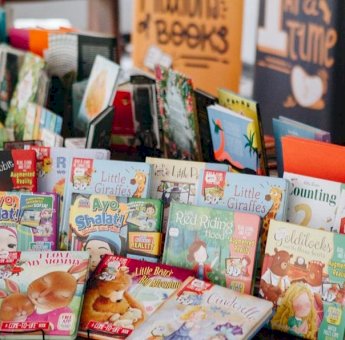 Dapatkan Buku Murah di Bazar Buku Online Terbesar