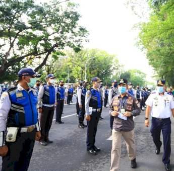 Semprotkan Cairan Disinfektan Massal, Pemkot Makassar Libatkan Ribuan Personil