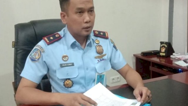 Kepala Imigrasi Kelas 1 Kendari, Hajar Aswad.