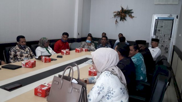 Konsultasi Komisi I DPRD Buteng di Dinas PU Provinsi Sulawesi Tenggara, Rabu (24/06/2020).