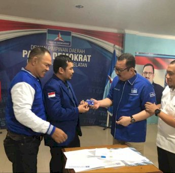 Demokrat Hapus Harapan Thorig Husler Lawan Kolom Kosong