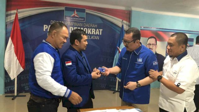 Demokrat Hapus Harapan Thorig Husler Lawan Kolom Kosong