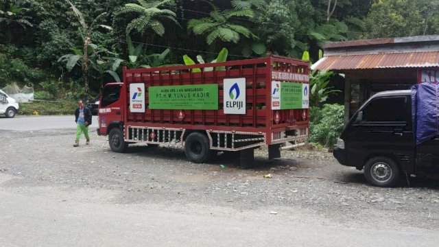 Kendaraan Pengangkut Gas LPG dari Kota Palopo ke Toraja dan Toraja Utara, Sabtu (27/06/2020).