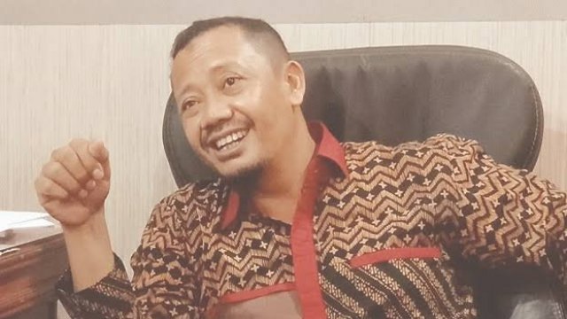 Rektor Universitas Sembil9an Belas November Kolaka, Azhari. (kolakapos)