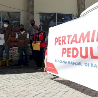 Pertamina Peduli Bantu Warga Korban Banjir di Bantaeng
