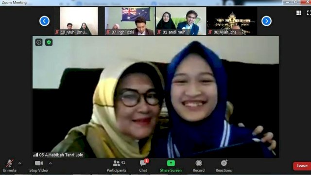 Virtual Graduation via Zoom Meeting dan Live Streaming YouTube disiarkan langsung dari Gedung Sekolah Islam Terpadu Al Fatih, Jl. Domba No. 12 Kota Makassar, Sabtu (20/06/2020).