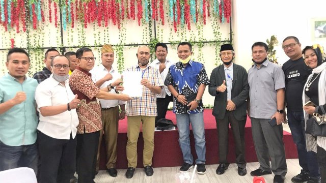 Penandatanganan Nota Kesepahaman (MoU) antara DPP Lembaga Adat Tolaki (LAT) dengan PT.VDNI.