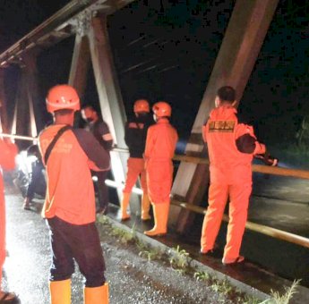 Aliran Sungai Walennae Alami Peningkatan, BPBD Soppeng Lakukan Pemantauan