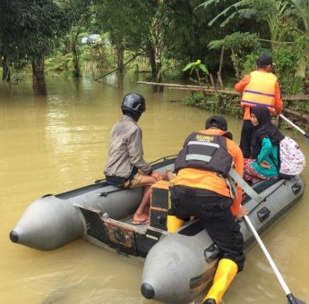 Banjir 1,5 Meter Landa Andowia Konawe Utara, 368 KK Terdampak