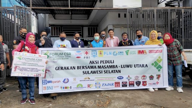 Deng Ical Lepas Rombongan Forum CSR Kesos Sulsel Bawa Bantuan ke Masamba