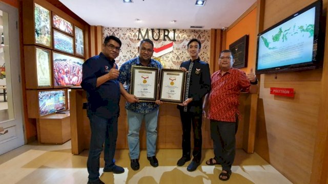 Jaringan Media Siber Indonesia Terima Dua Rekor MURI Sekaligus
