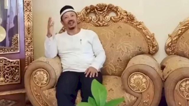 Rektor USN, DR Azhari.