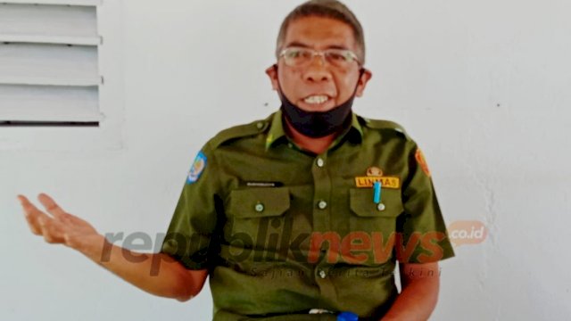 Sekwan DPRD Buteng, Burhanuddin.