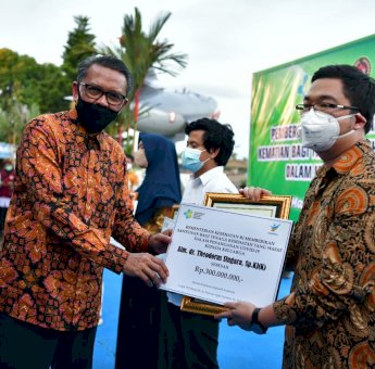 Pemerintah Beri Santunan Lima Keluarga Tenaga Medis Korban Covid-19 di Sulsel