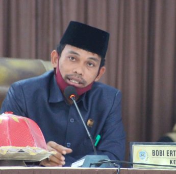 Ketua DPRD Buteng Warning PT AHB di Desa Kokoe