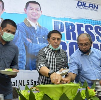 Kehadiran Fauzi Nurdin, Simbol Dukungan NA Untuk “Dilan” di Pilwali Makassar?
