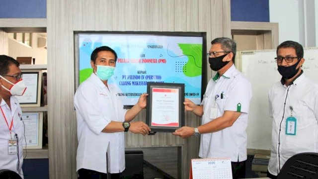 Bantu Ketersedian Stok Darah, PMI Makassar Beri Penghargaan ke PT. Pelindo IV Cabang Makassar New Port