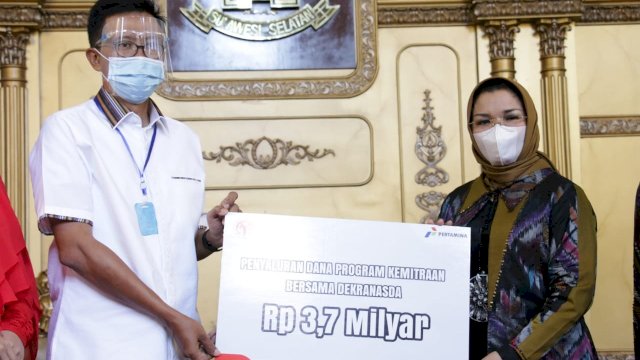 Pertamina Bantu Permodalan Rp 3,7 Miliar untuk Mitra Binaan Dekranasda dan PKK Sulsel