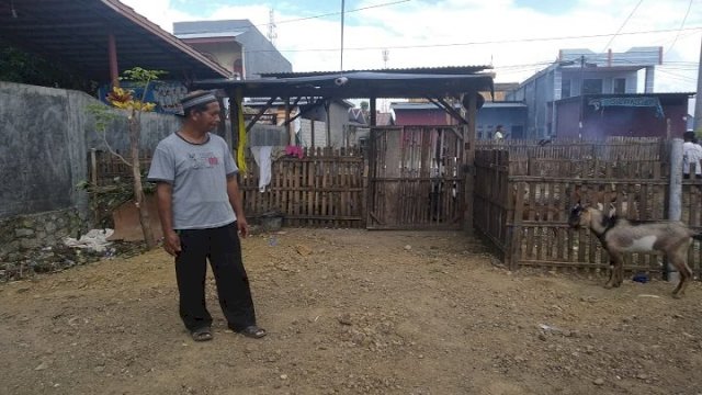 Aktivitas Penjualan Hewan Ternak di Kabupaten Sinjai, Senin (27/07/2020).