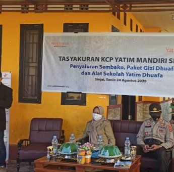 KCP Yatim Mandiri Sinjai Gelar Tasyakuran Dengan Bagi-bagi Sembako