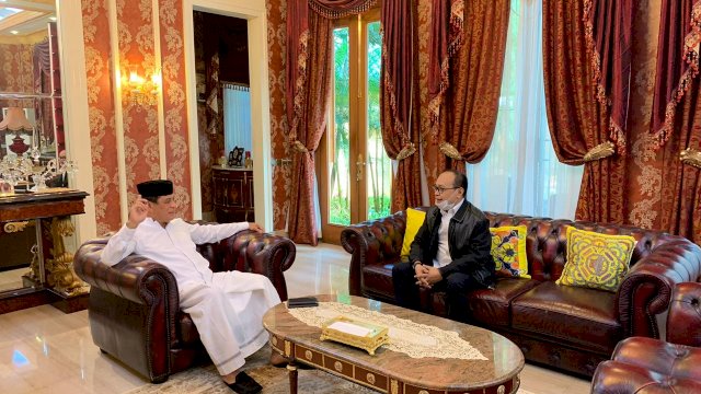Jelang Musda Golkar Supriansa Sambangi Kediaman Pribadi NH