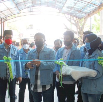 Resmikan Posko Relawan To Ha’Le, Deng Ical: Ayo Kerja