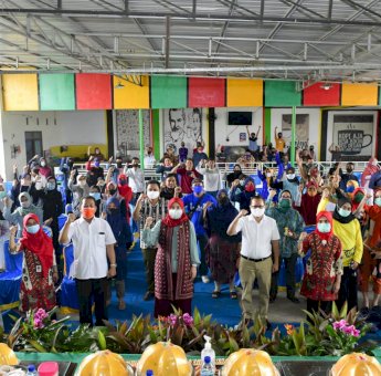 Aliyah Mustika Gandeng BPOM Edukasi Warga Takalar Belajar Online yang Aman