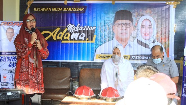 Anggota DPRD Sulsel Andi Rachmatika Dewi, memberikan sambutan saat sosialisasikan Pasangan Calon Walikota dan Wakil Walikota Ramdhan Pomanto-Fatmawati Rusdi di Minasa Upa, Jumat (14/08/2020).