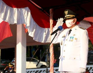 Ikuti Protokol Kesehatan, Upacara HUT Ke-75 RI Berlangsung Hikmat di Halaman Kantor Bupati Wajo