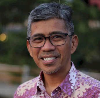 Sering Ketemu di Masjid Jadi Alasan Tomas Dg Tata Pilih Deng Ical