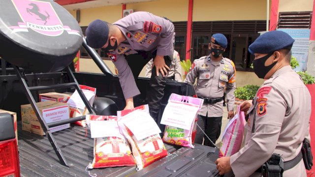 Peduli Korban Kebakaran, Ini yang Dilakukan Brimob Bone