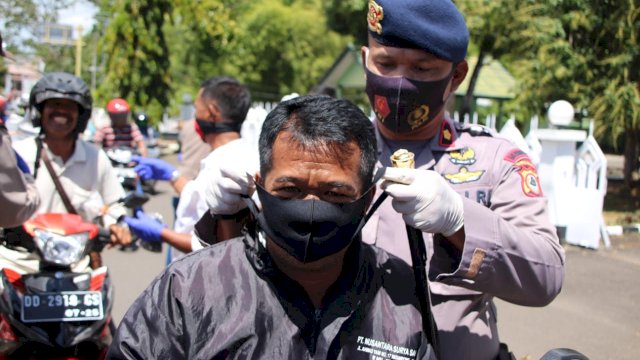 Kasus Positif Covid 19 Di Kabupaten Bone Meningkat Drastis, Begini Pesan Danyon C Brimobda Sulsel