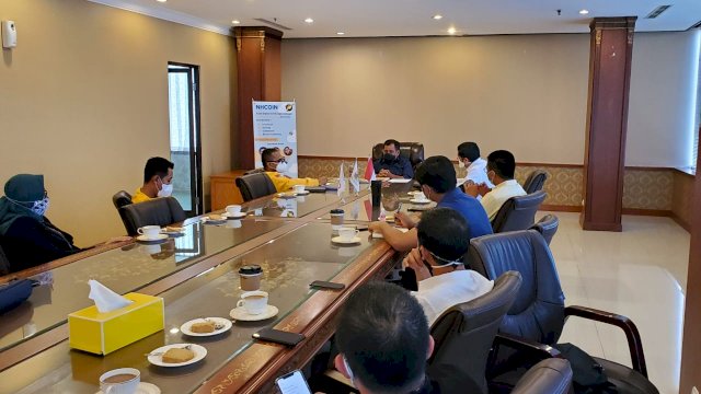 Wakil Ketua Umum DPP Partai Golkar, Nurdin Halid, memimpin Rapat di DPP Partai Golkar, Rabu (16/09/2020).