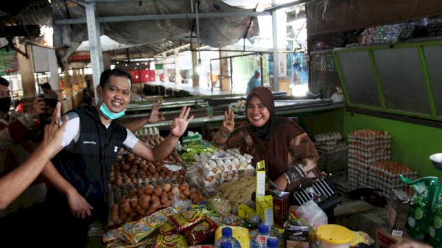 Pilwali Makassar 2020. Dokter Fadli Edukasi Padagang Pasar Agar Jaga Kesehatan