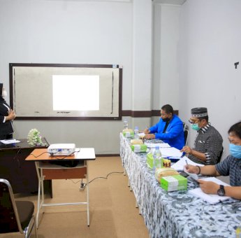 Pilwali Makassar 2020. Sibuk Kampanye, Deng Ical Sempatkan Uji Mahasiswa