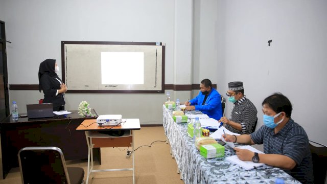 Pilwali Makassar 2020. Sibuk Kampanye, Deng Ical Sempatkan Uji Mahasiswa