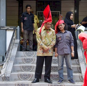 Pilwali Makassar 2020, Patonro Community:&nbsp;Deng Ical Bukan Tipe&nbsp;Pemimpin Kacang Lupa Kulit