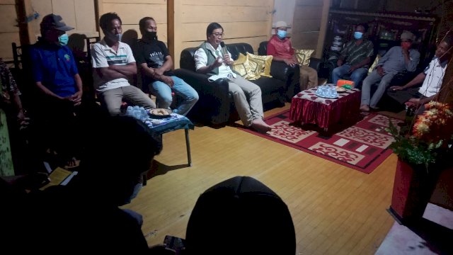Pilkada Lutra 2020: Malam-malam Indah dan Suaib Garap Desa Mangalle