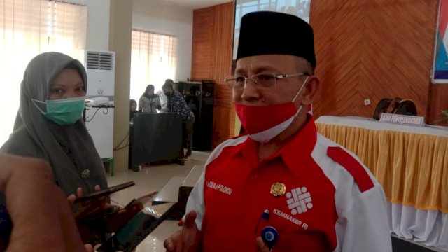 Kepala BLK Kendari, La Ode Polondu.