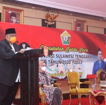 Gubernur Ali Mazi Kukuhkan Agista Ariany Jadi Bunda Baca Daerah Sultra
