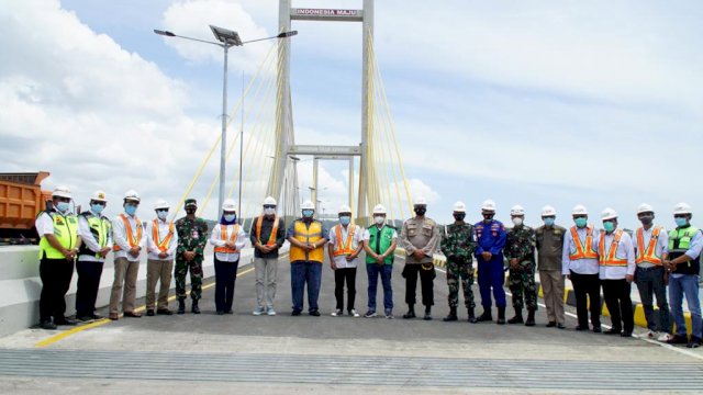 Jembatan Teluk Kendari Jalani Pengujian, Diperkirakan Rampung Awal November