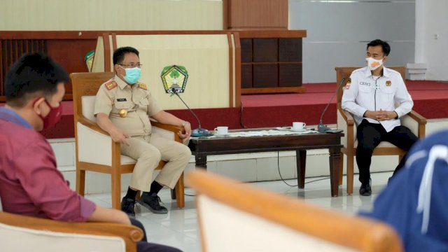 Pjs Bupati Gowa Andi Aslam Patonangi, menerima kunjungan rombongan KPU Gowa, Senin (05/10/2020).