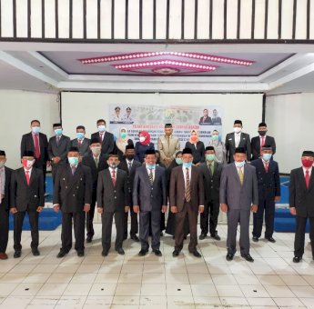 Kadis Pendidikan dan Kebudayaan Sultra Lantik Kepsek Tngkat SMA/SMK Se-Kota Kendari