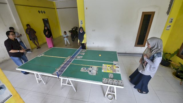 VIDEO: Serunya Indah dan Suaib Main Tenis Meja di Malangke Barat